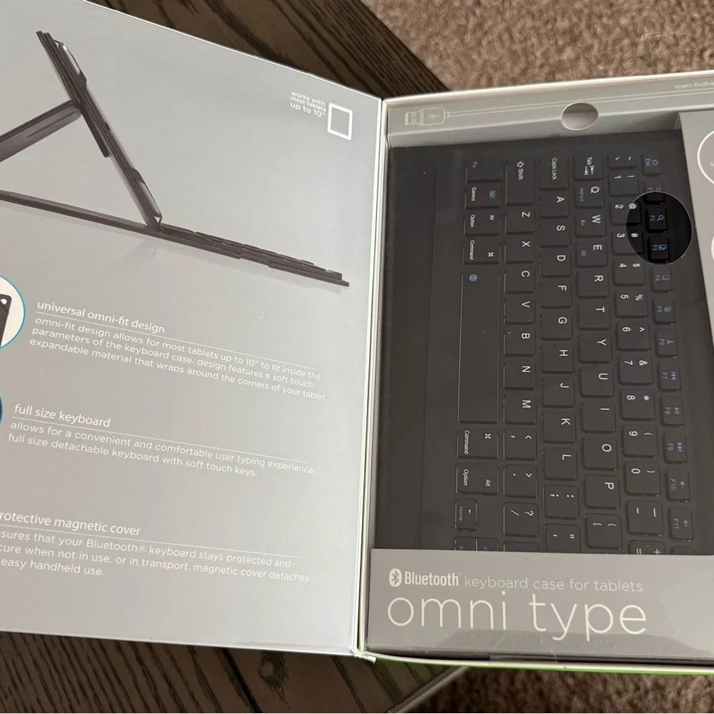 iHome Black Bluetooth Keyboard & Case for Tablets